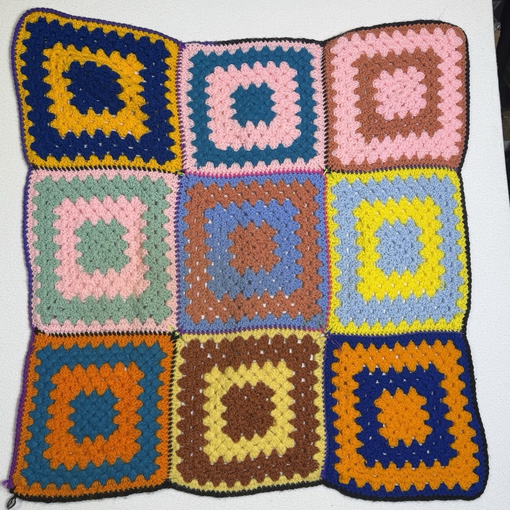 Vtg Handmade Granny Square Baby Blanket‎ Lap Throw Afghan 38" x 38"